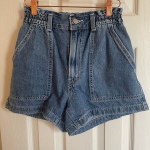 Levi’s High Rise Paperbag Shorts